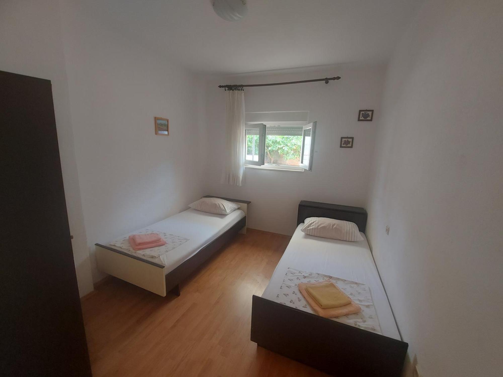 Apartments Pisac Razanj Bagian luar foto